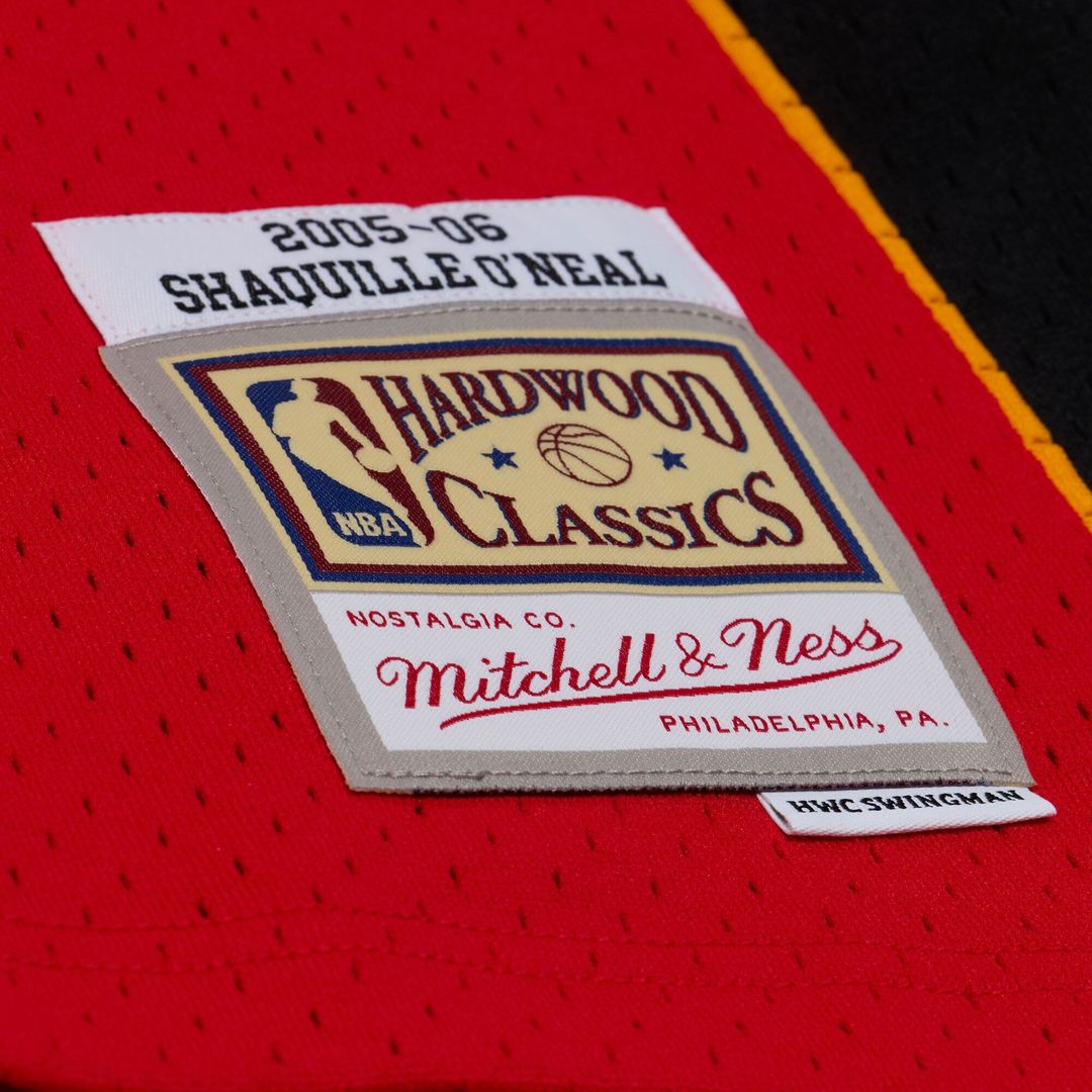 Miami Heat Shaquille O'Neal Mitchell & Ness 2007/08 Hardwood Classics Swingman Jersey - White